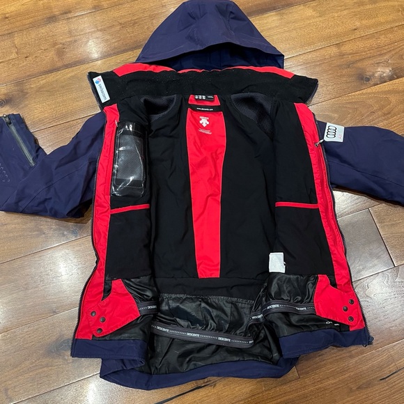 Descente men’s medium ski jacket Swiss ski team replica - Picture 4 of 7